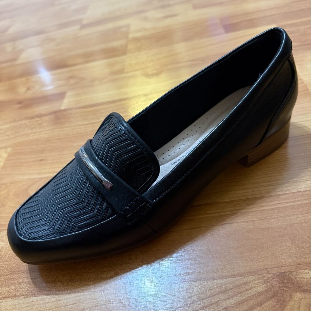 NEW Clarks Juliet Aster Size‎ 9.5W Black Textured Leather Loafers ~ Perfect